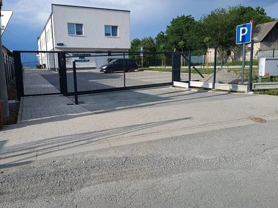 Samonosná brána - Vyšná Šebastová | Posuvné brány a ploty | VISIO