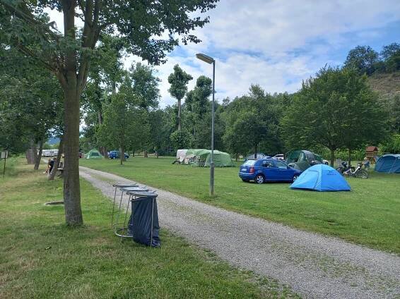 Letní sezona v kempech začíná pomaleji. Zájem ovlivňuje počasí i ceny