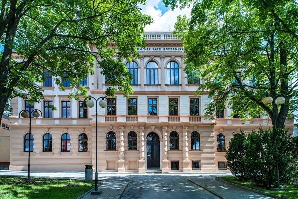 Gymnázium Mikuláše Koperníka - Bílovec