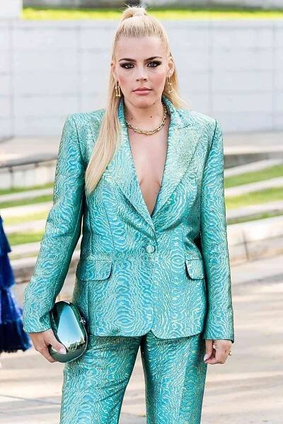 How Busy Philipps Inspired Thousands to Share Their Abortion Stories with #YouKnowMe