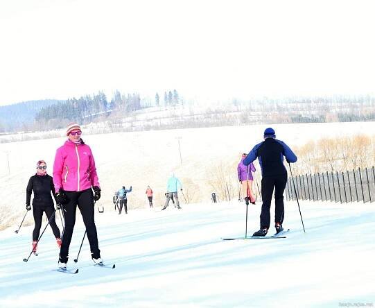 FOTO: Na běžky do Vejsplach. V areálu nadšeně sportují děti i dospělí