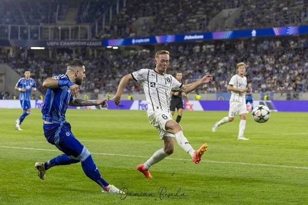 SK Slovan Bratislava - FC Midtjylland (FOTO) - slovanpositive.com