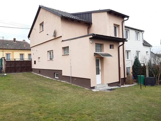 RODINNÝ DŮM TLUČNÁ U PLZNĚ - REALITY HORŇÁK | jihočeský realitní makléř 