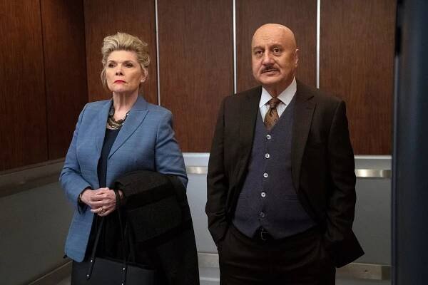 Nemocnice New Amsterdam - Záležitost několika sekund - Z filmu - Debra Monk, Anupam Kher