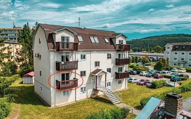 3+1, Pod Hájem, Králův Dvůr, 60 m²