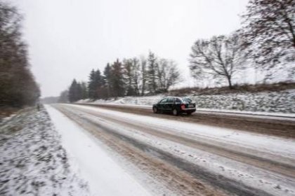 Mráz a sníh komplikuje dopravu na jihu Čech, u Želnavy je nesjízdná I/39