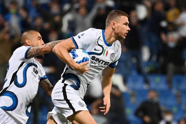 Juventus i přes trápení slaví tři body, Famózní Džeko dovedl Inter k výhře