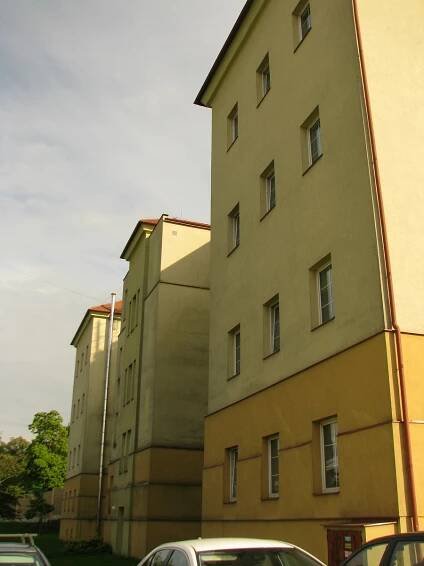 Městské byty v Kolíně nutně potřebují opravy, některé střechy jsou jak síto