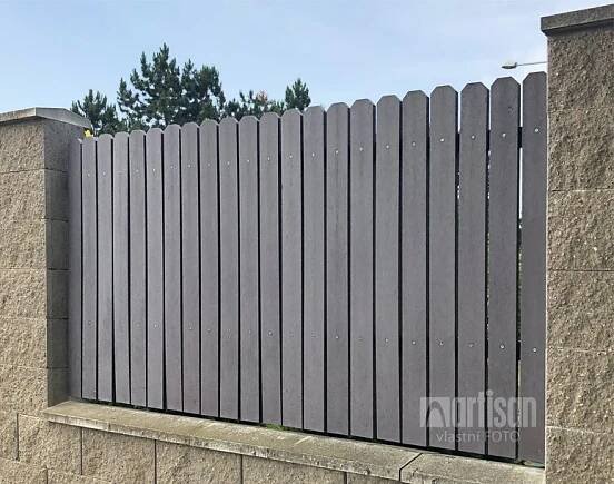 Plastové plotovky Transform tříhranné 78x21x1000, hnědé - recyklát