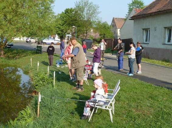 Fotogalerie - Rybářské závody 2013 - Oficiální stránky Obce Malé Březno