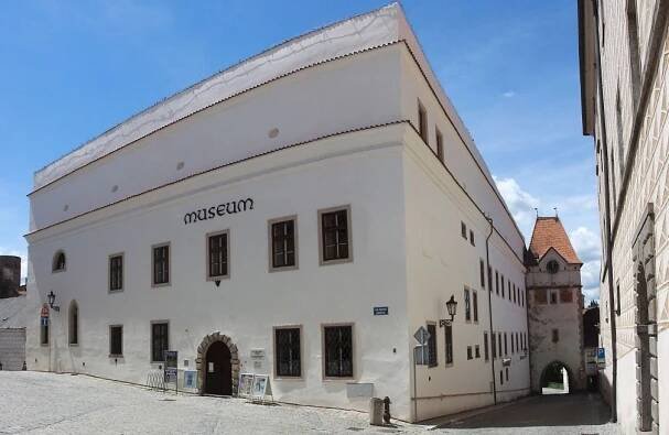 Duben v Muzeu Jindřichohradecka nabídne výstavy, přednášky i tradiční velikonoční veselici