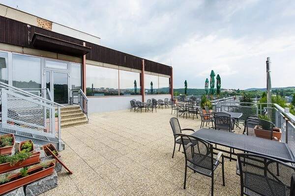 HOTEL RAKOVEC restaurace foto 4
