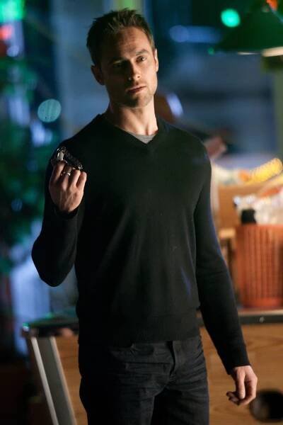 Agent bez minulosti - Undertow - Z filmu - Stuart Townsend