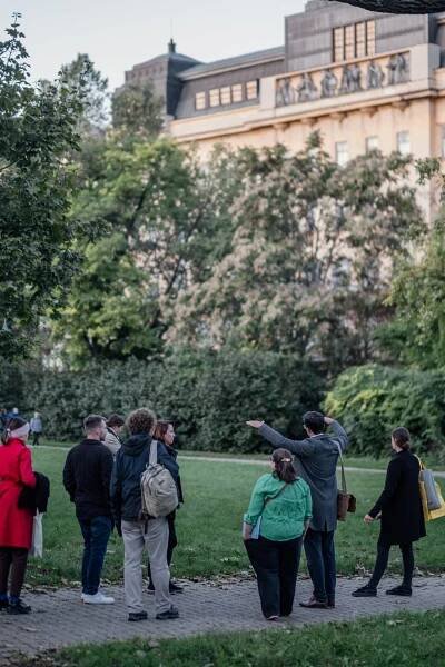 BRNO - PŘEDPROSTOR DOMU UMĚNÍ A PARK KOLIŠTĚ — Den architektury