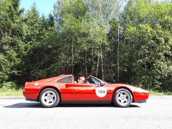 Přes 50 let staré SUV od Škodovky, vymazlené Wartburgy a Porsche Jamese Deana! Nejkrásnější auta veteránského závodu Sachsen Classic 2019