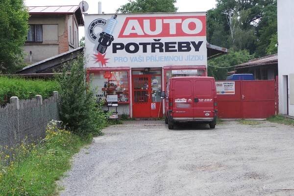 Autopotřeby Čihák foto 1