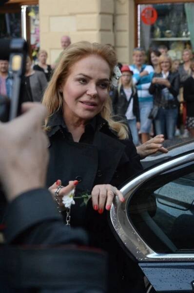 Dagmar Havlová v den nedožitých narozenin Václava: Chci s ním mluvit v soukromí