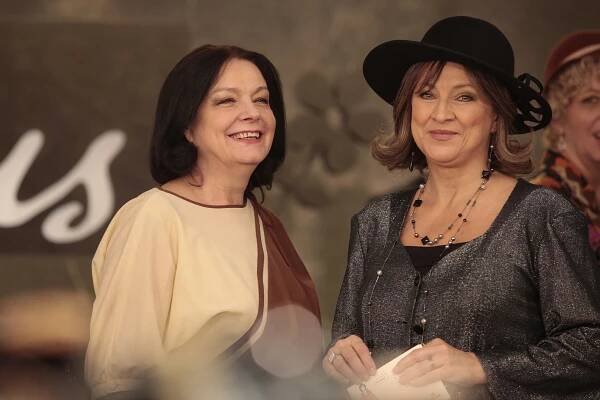 Vyprávěj - Proč byl Matěj estébák? - Z filmu - Lenka Skopalová, Zlata Adamovská