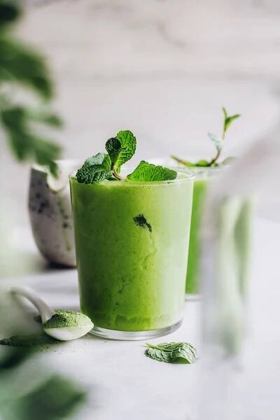 Minty Iced Matcha Latte