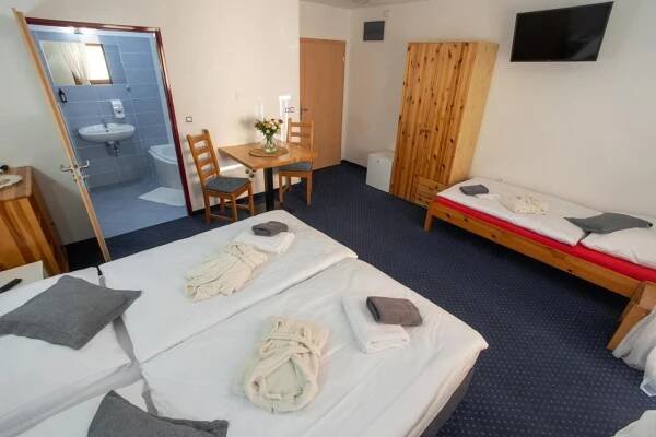Deluxe Triple Room