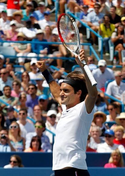 FOTO Švýcarský kanár pro Djokoviče aneb Federer má formu