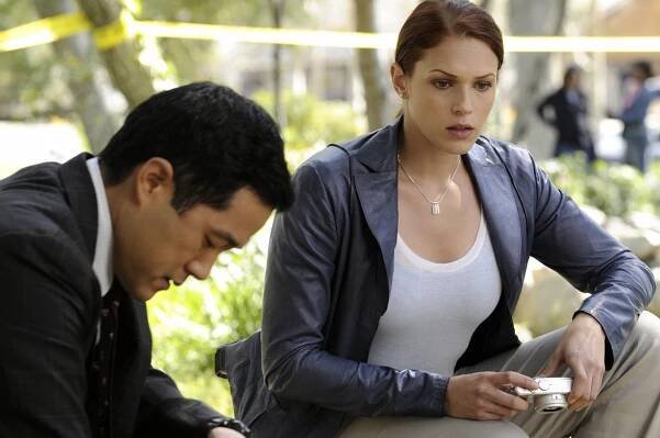 Mentalista - Ve stopách Rudého Johna - Z filmu - Tim Kang, Amanda Righetti
