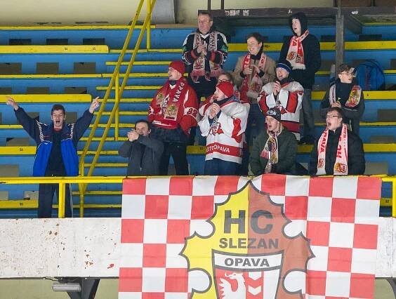 HOKEJ: Opava – Valašské Meziříčí 2:4