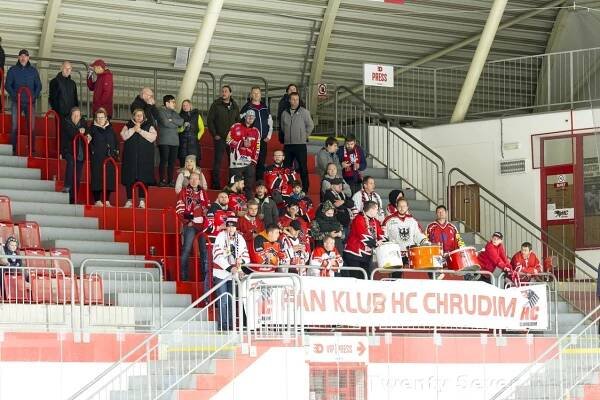 HC Chrudim | Pojeďte s námi ve středu na 2. čtvrtfinále do Nové Paky. Fanclub pořádá výjezd!