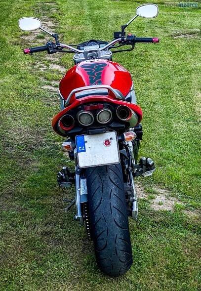 Suzuki GSR 600