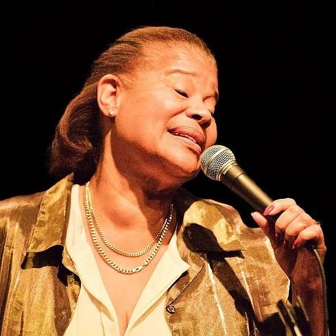 Sherry Williams - Bio