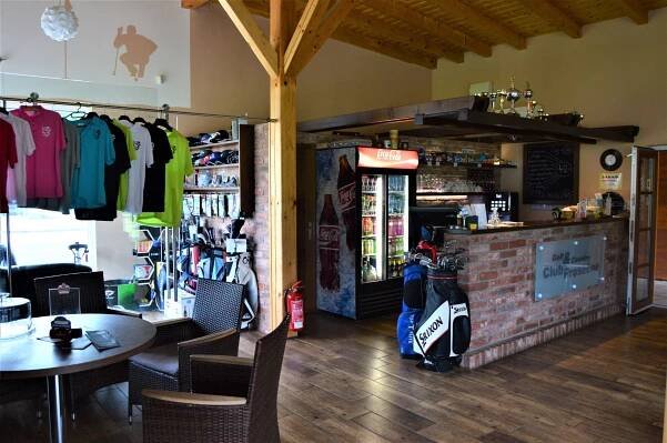 Golf & Country Club Prosečné - Golf pro každého! Přijďte si zahrát golf na hřiště nedaleko Vrchlabí! Nabízíme prostředí