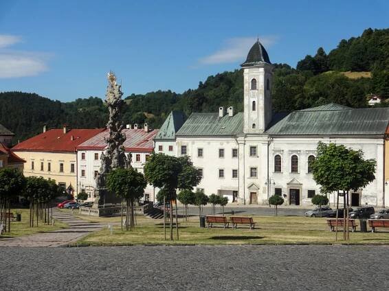 Štefánikovo námestie