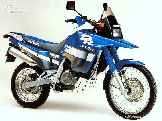 Suzuki DR 800 Big | Katalog motocyklů a motokatalog na Motorkáři.cz