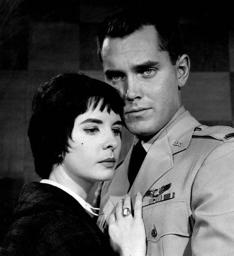 Margaret O'Brien Jeffrey Hunter Pursuit 1958.JPG