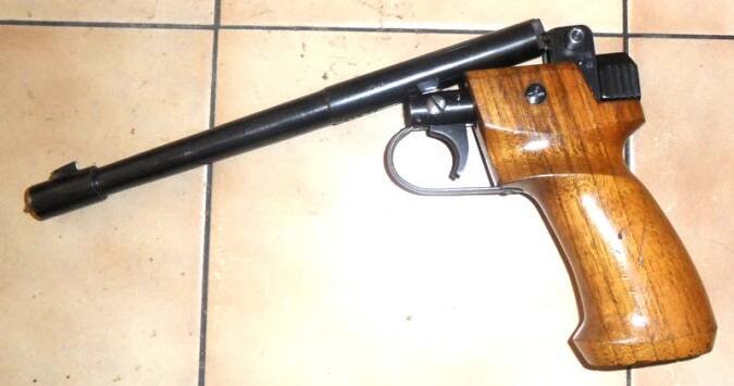 Pistole Drulov 70 ráže 22 Long rifle