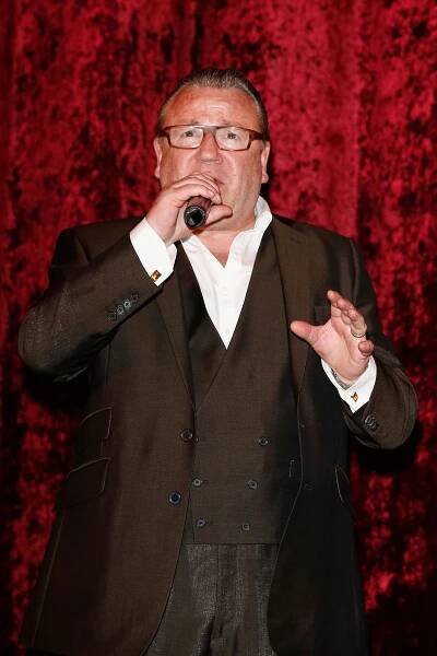 Ray Winstone - Noe - Z akcí