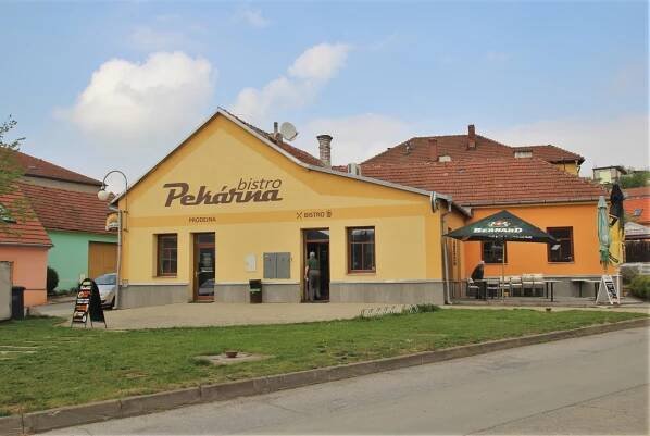 Jinačovice - bistro Pekárna - Cyklo bar - hospůdka