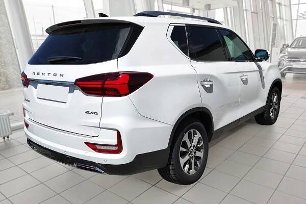 Nerezový kryt prahu zadních dveří SsangYong Rexton II Facelift (od roku 2021>) - Avisa 2/35534
