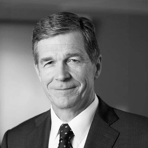 Roy Cooper Bw