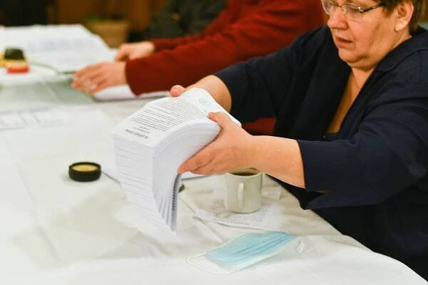 Výsledky referenda 2023 o zmene ústavy. Aká bola účasť a prečo je neplatné, keď väčšina odpovedala „áno“