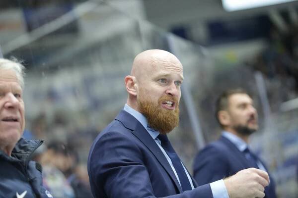 Smutná derniéra Kováčika v Kometě. Brno ve šlágru nechalo body soužící se Spartě