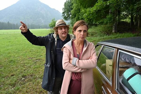 Rozmarné jaro - Spuren der Vergangenheit - Z filmu - Franz Xaver Zeller, Julia Brendler