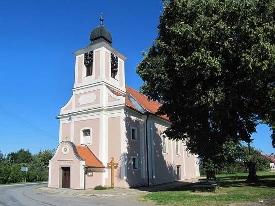 Farní kostel Nanebevzetí P. Marie a sv. Gotharda v Budišově