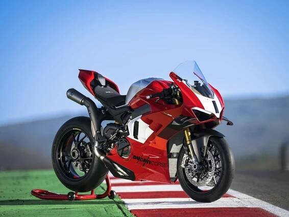 Ducati Panigale V4 R First Look