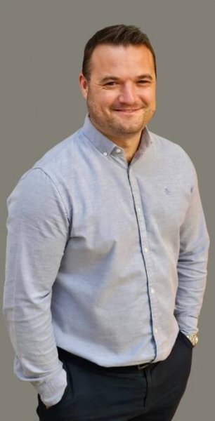 Stephen Phillips