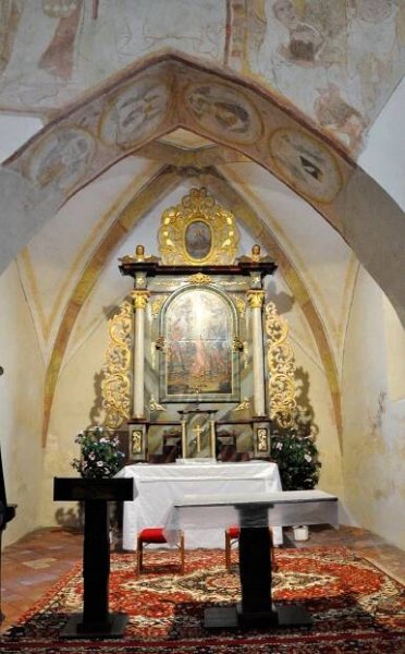 Soubor:Presbytář kostela sv. Štěpána v Horním Bukovsku2.jpg – Wikipedie