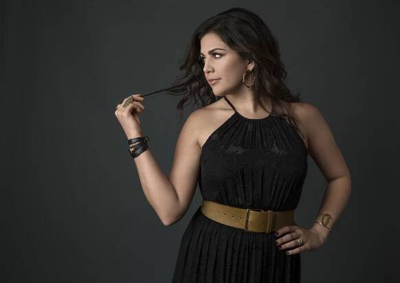 HillaryScott.jpg