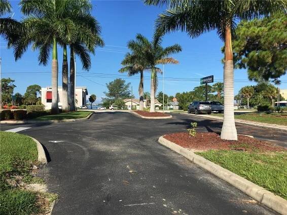 Englewood Florida Homes for Sale | Raena Everett