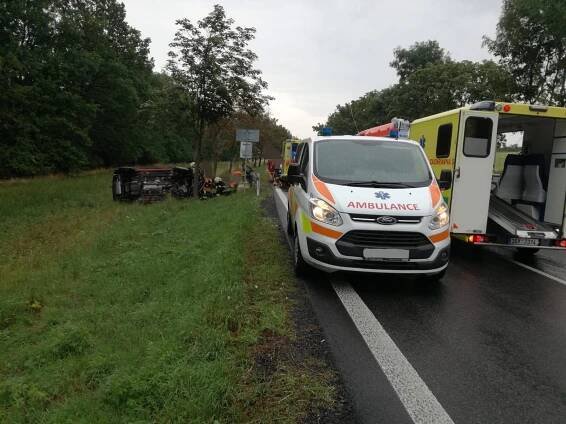 Při nehodě se zranili tři lidé