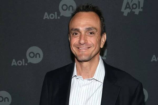 Hank Azaria Wallpaper
